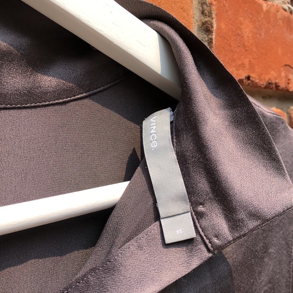 Vince 100% Silk Silver high-neck Blouse - Picture 4 of 4